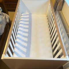 Nested NOA Cot Bed with Mamas and Papas Premium Dual Core Mattress