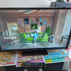Walker TV, Model WPT3218LED, with Remote Control, in excellent condition