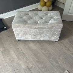velvet blanket box free