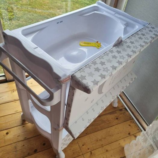 Baby Changing Unit with Bath - Like New
