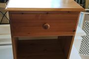 Pine bedside locker (26172)