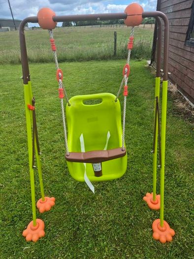 Baby swing