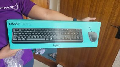 in box MK120  Plug-and-play USB combo