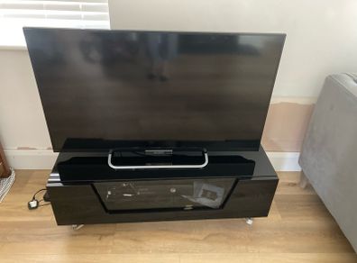 43inch Sony TV - serial number in pictures. Stand also included