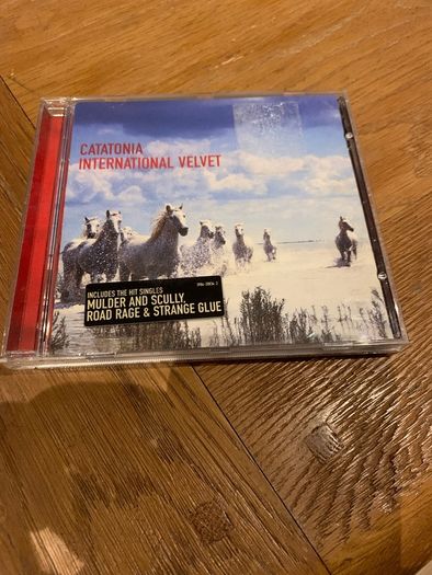 Catatonia - International Velvet