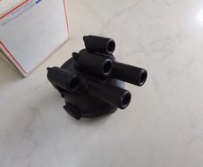 Renault 5 / Fuego Distributor Cap.