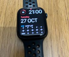 Apple Watch 8 GPS + Cellular