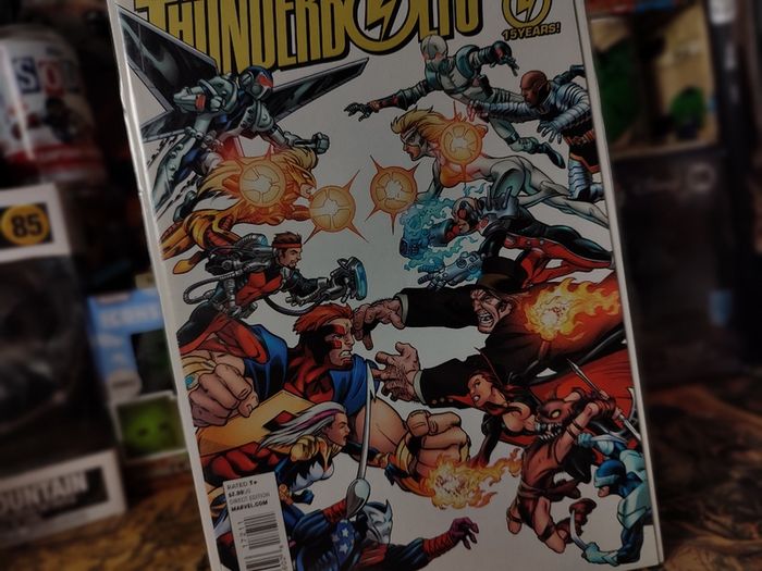 Thunderbolts ! Issue #172 ! Homage Cover of X-men #100 ! 15 Years of Thunderbolts ! 2012 ! by Marvel !