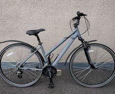 Merida Crossway 10 ladies bike