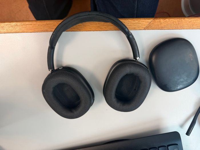 AirPods Max