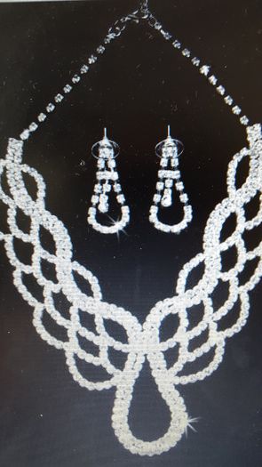 Bridal Neck piece and matching Earrings ( DEBS )
