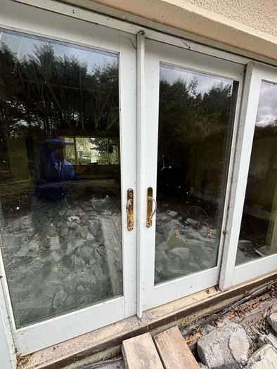 Sliding Door