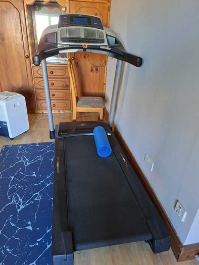 Treadmill & Cross Trainer