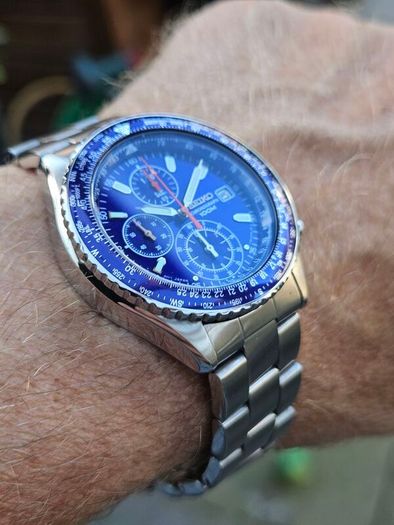 Watch Seiko Pilot Chronograph.