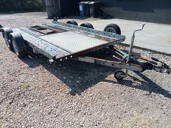 Woodford Car Transporter