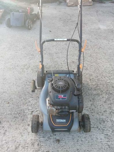 Lawnmower