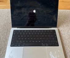 MacBook Pro 14 inch 2022