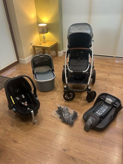 UppaBaby Vista V2 Travel System