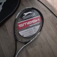 tennis racket