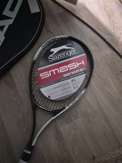 tennis racket
