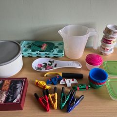 Bundle X 13  Items Of Kitchen Baking , Dining & Storage Items- Oxo, Chef Aid Sealer Clips, Silicone Bun Cases