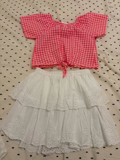 Girls clothes bundle age 9-10 yrs