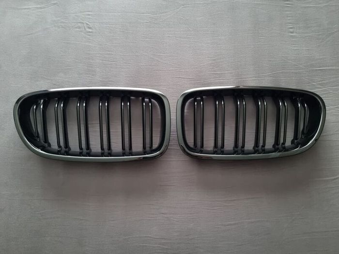 BMW 5 Series F10 F11 Gloss Black Kidney Grilles Brand New