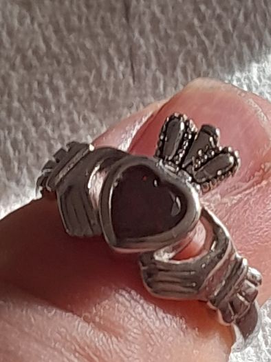 ladies silver claddagh ring