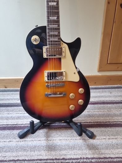 Les Paul Style Electric Guitar