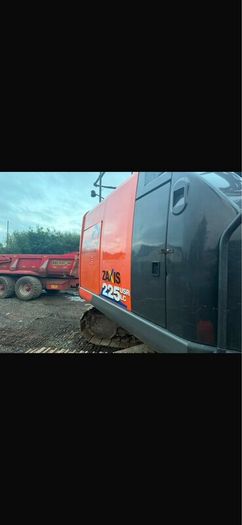 2018 hitachi 225 -6