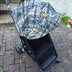 Greco Lightweight Foldable Stroller (grey/black/yellow print) Ryanair compatible