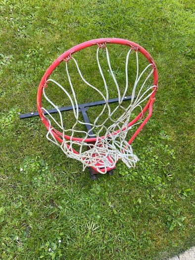 Basketball hoop