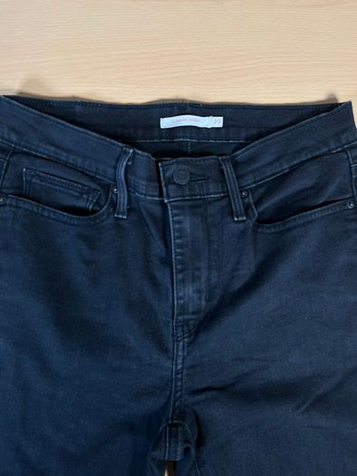 Levis Slimming Skinny Jeans W28 L29
