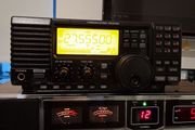 ICOM ic r 75 communications receiver
