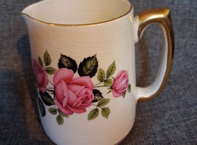 Carrigaline 1 & quarter pint jug & underplate