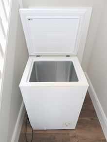 Chest freezer