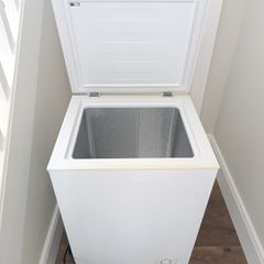 Chest freezer