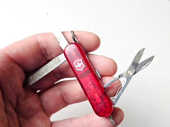 Victorinox Swiss Signature Lite 58mm Swiss Army Knife Keychain tool Collectable