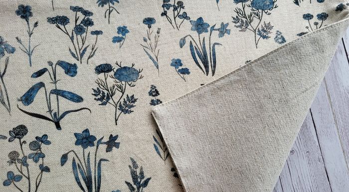 Table runner /Placemats/ Napkins