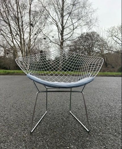 Vintage Knoll Harry Bertoia style Diamond Wire Chair.