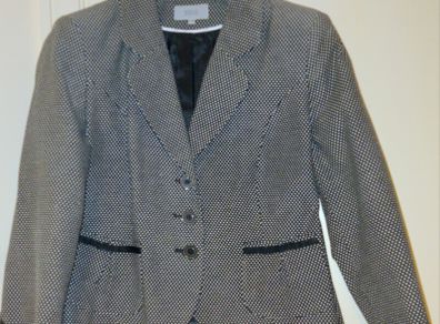 M & S Cropped Black and White Single Breasted Blazer XL