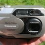Fujifilm FinePix 2400 Zoom 2.1MP Compact Digital Camera Silver Tested Image 9