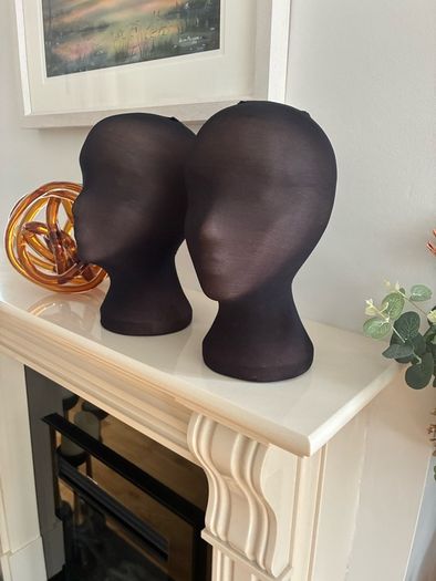 2 Mannequin  Heads