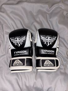 Top pro MMA gloves