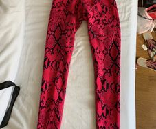 Brand new with tags DKNY sports leggings