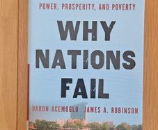 Why Nations Fail - Daron Acemoglu and James A Robinson