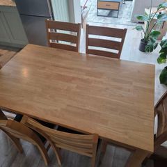 Kitchen dining table + 6 chairs