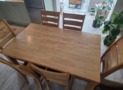 Kitchen dining table + 6 chairs