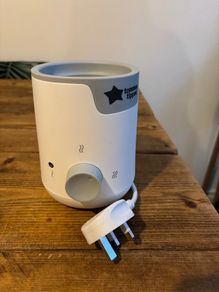 Baby bottle warmer