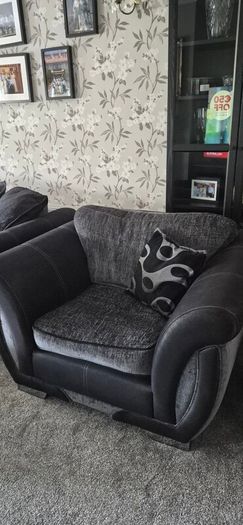 DFS - Black & Grey Corner Suite